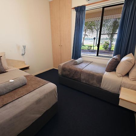 קונונורה Lakeview Apartments מראה חיצוני תמונה