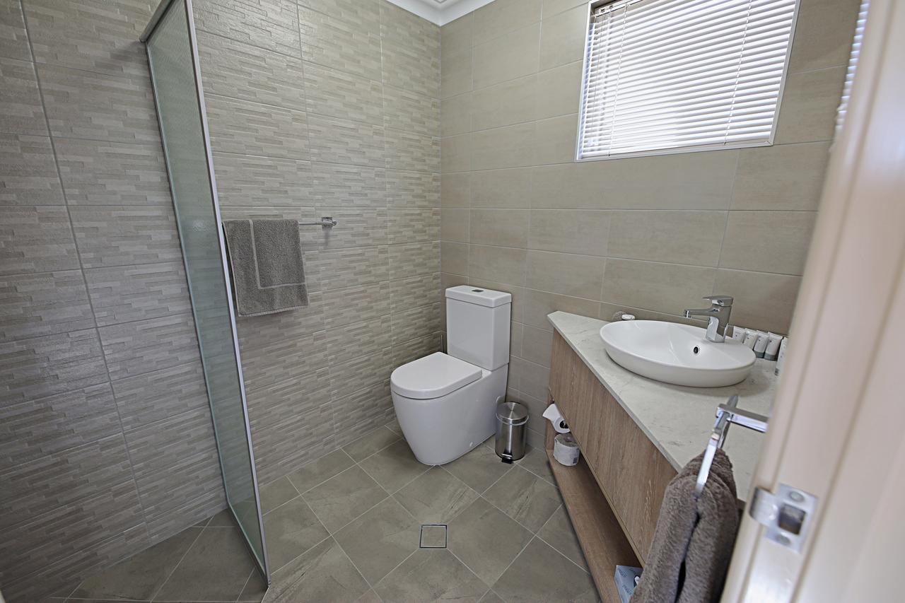 קונונורה Lakeview Apartments מראה חיצוני תמונה